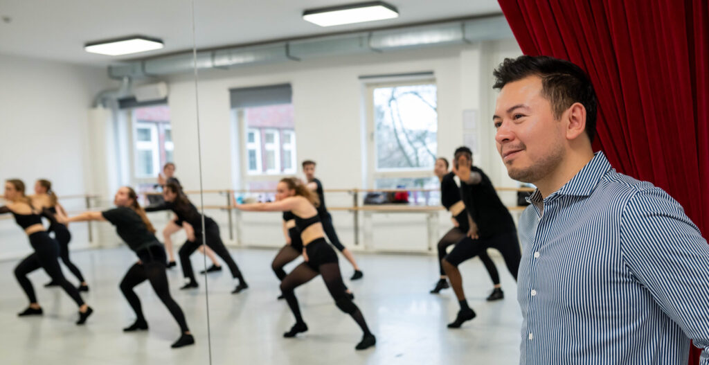 Stage School Hamburg - Schulleiter Dennis Schulze - Credits: Dennis Mundkowski